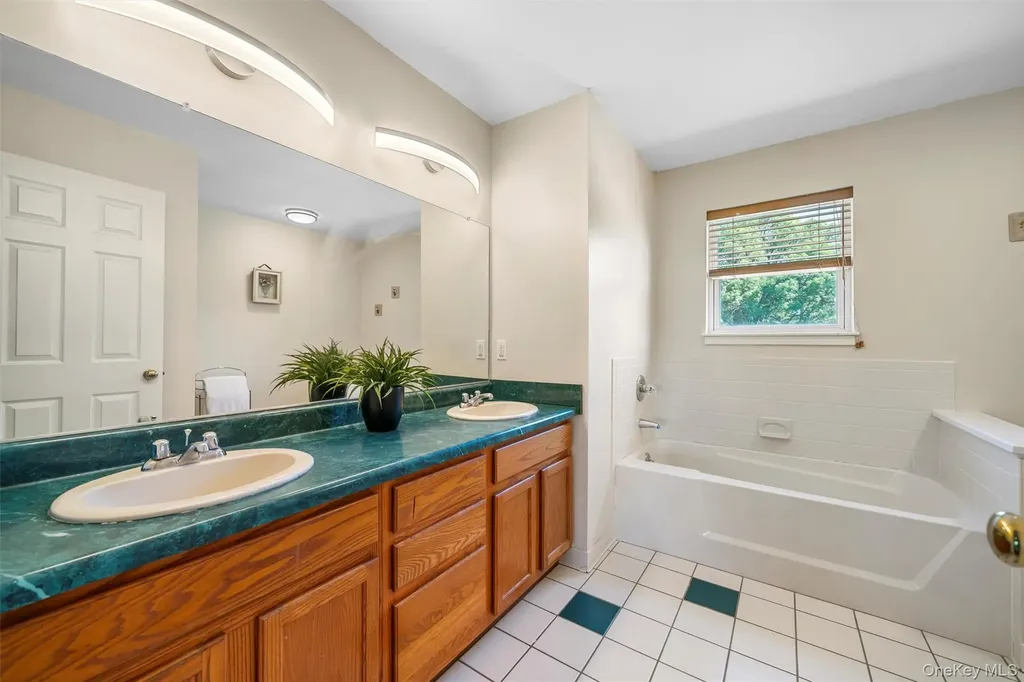 36 Lexington Drive Newburgh NY 12550