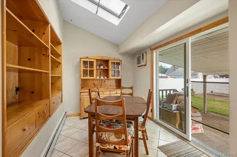 186 11th Street Bethpage NY 11714