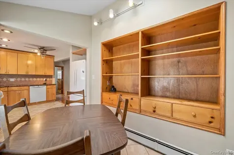 186 11th Street Bethpage NY 11714