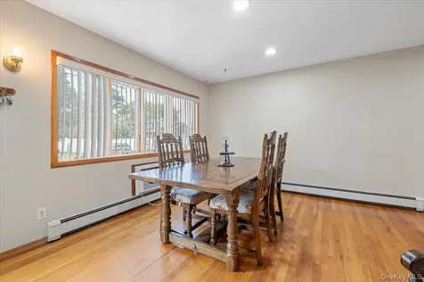 186 11th Street Bethpage NY 11714