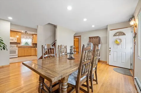 186 11th Street Bethpage NY 11714