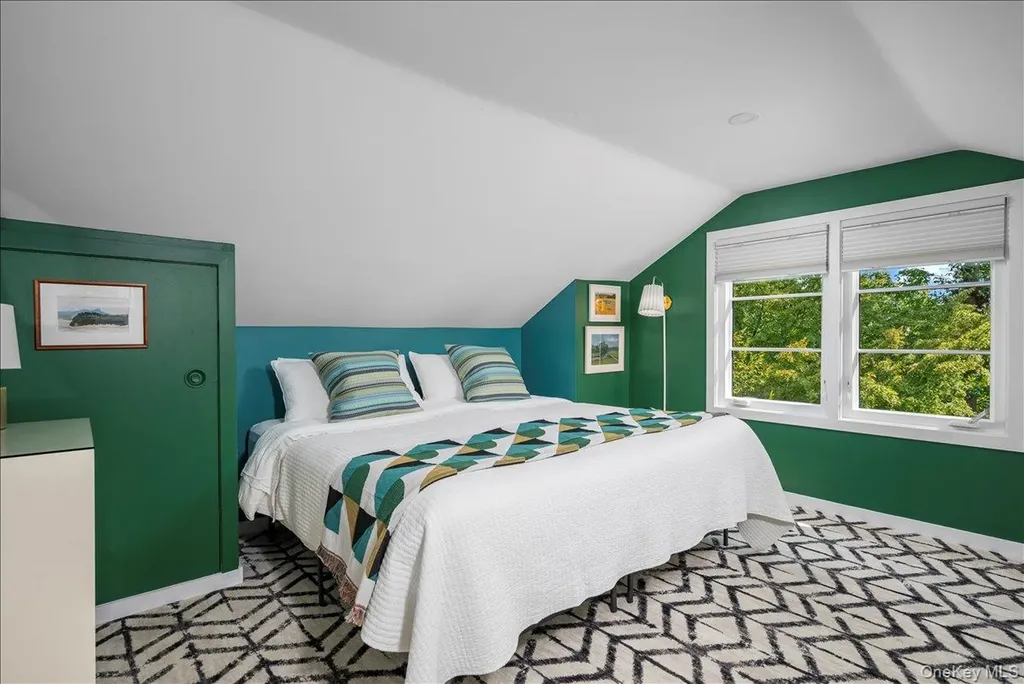 18 S Ridge Road Larchmont NY 10538