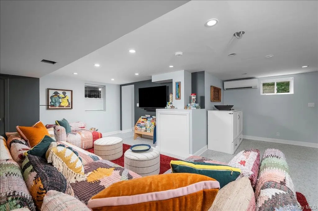 18 S Ridge Road Larchmont NY 10538