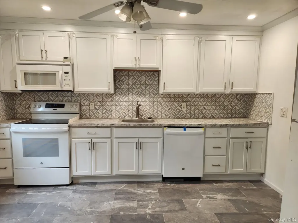 4 Norman Drive Shoreham NY 11786