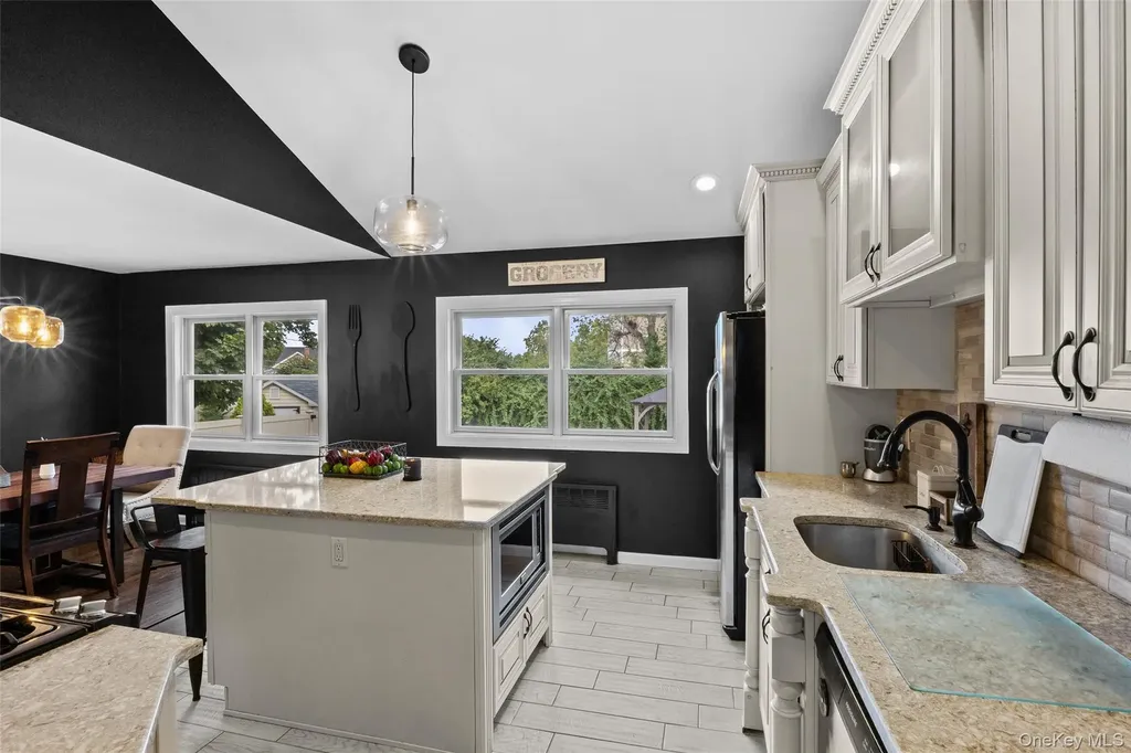 114 Spruce Avenue Bethpage NY 11714