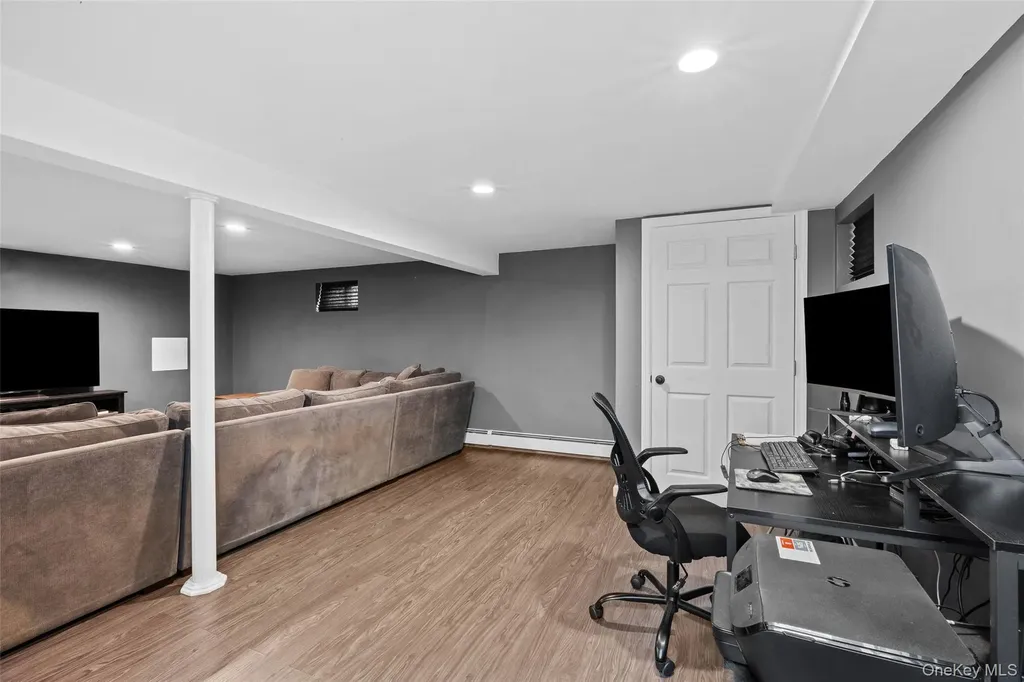 114 Spruce Avenue Bethpage NY 11714