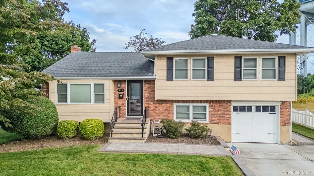 114 Spruce Avenue Bethpage NY 11714