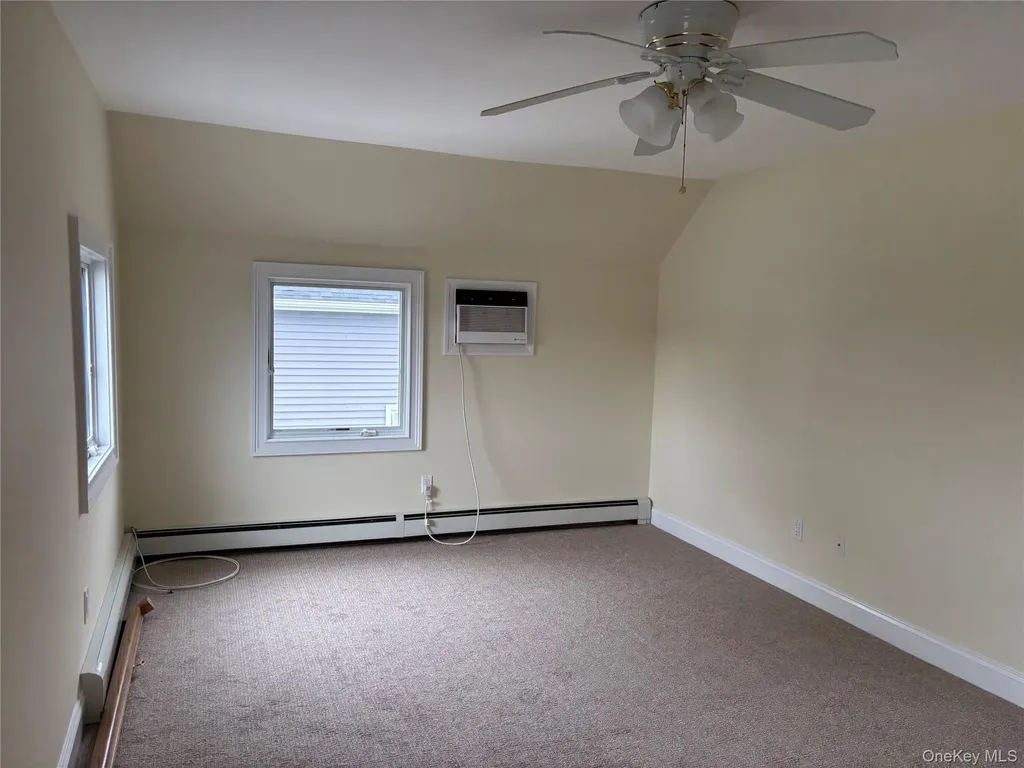 65 Jefferson Place Massapequa NY 11758