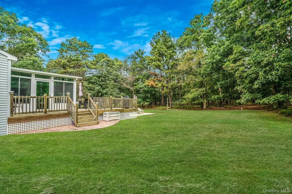 11 Patrick Lane Ridge NY 11961