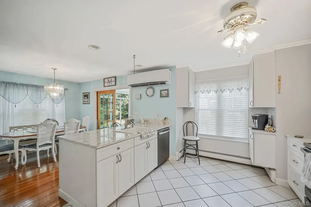 11 Patrick Lane Ridge NY 11961