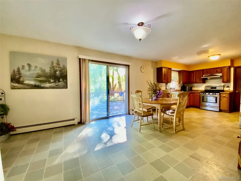 210 Spring Lane Peconic NY 11958