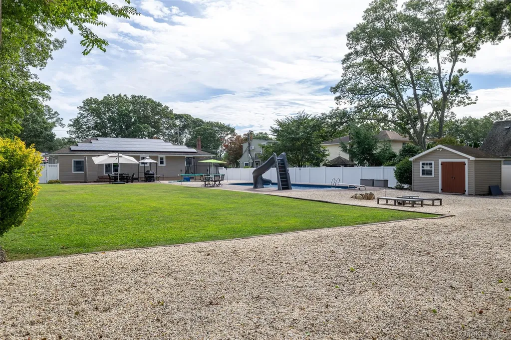 44 Juniper Avenue Ronkonkoma NY 11779