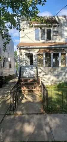 3335 204th Street Bayside NY 11361
