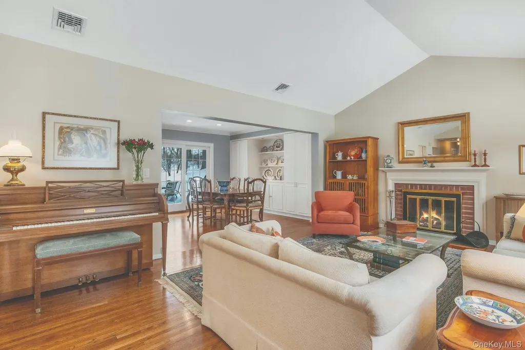 62 Whitson Road Briarcliff Manor NY 10510
