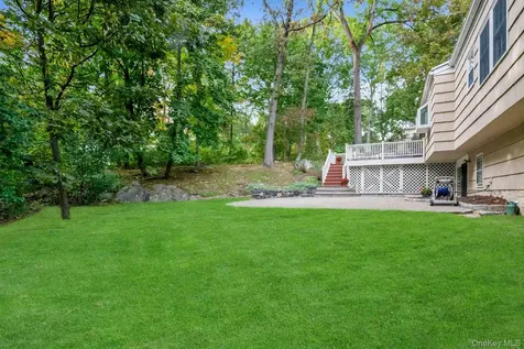 62 Whitson Road Briarcliff Manor NY 10510