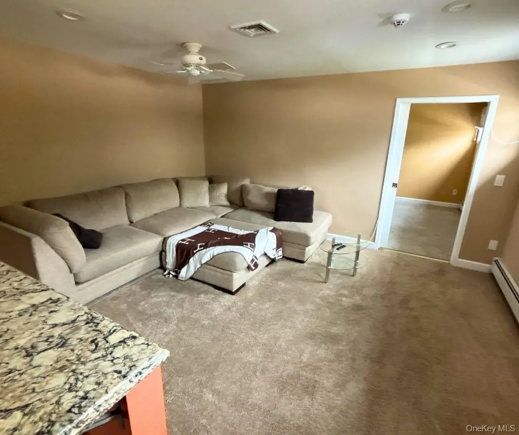 522 Southside Avenue Freeport NY 11520