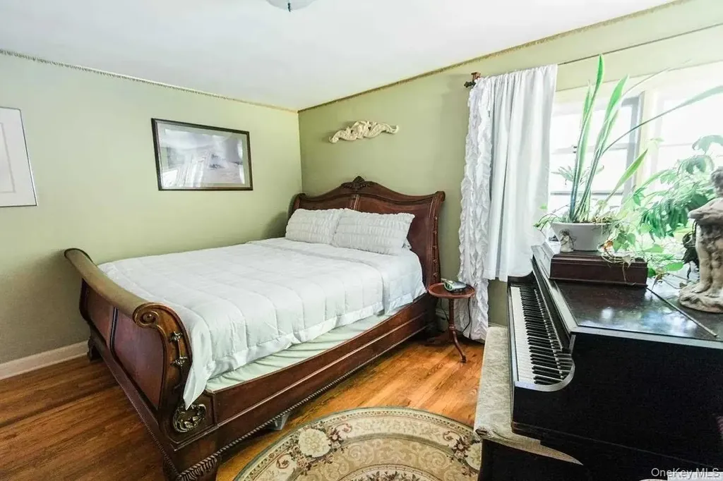183 Main Street Lake Katrine NY 12449