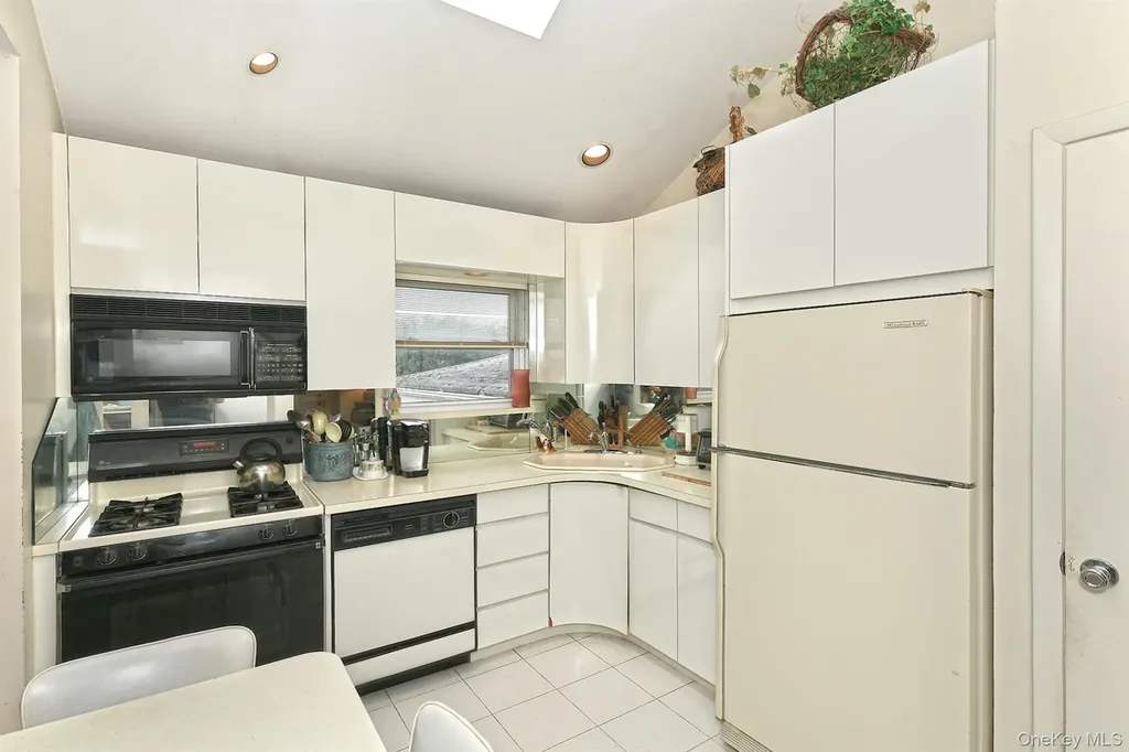 42 Amherst Drive Massapequa NY 11758