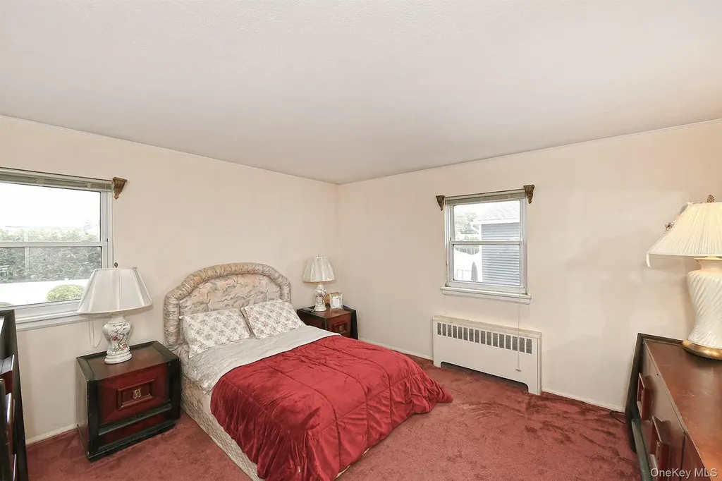 42 Amherst Drive Massapequa NY 11758