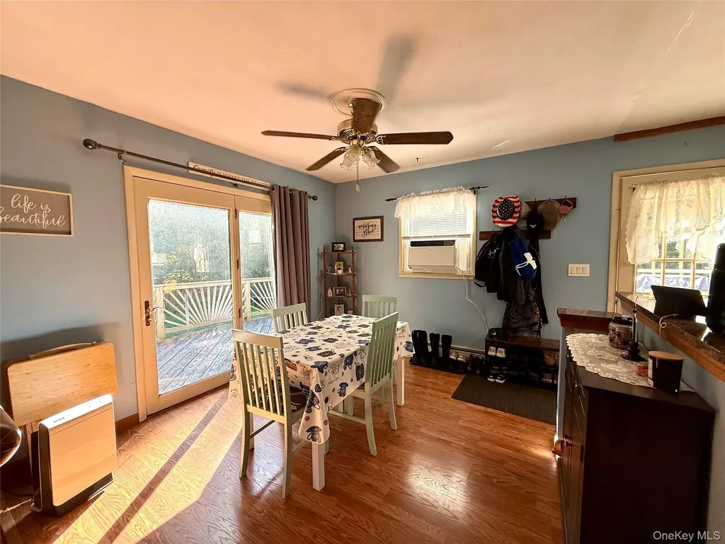 17 Romans Road Hyde Park NY 12538