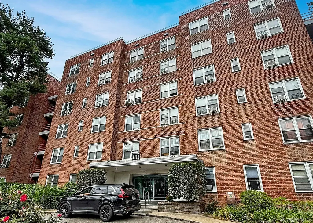 1111 Midland Avenue Bronxville NY 10708