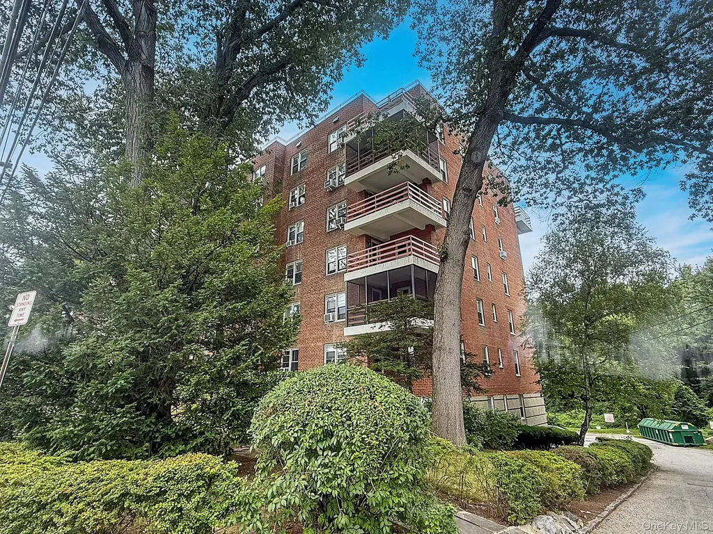 1111 Midland Avenue Bronxville NY 10708