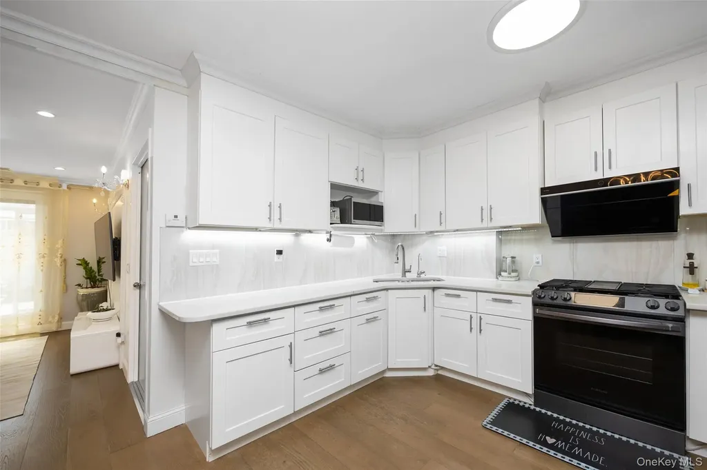 13620 Booth Memorial Avenue Flushing NY 11355