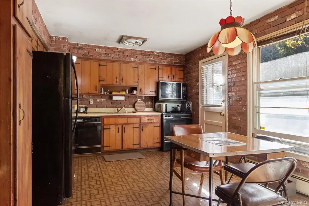 43 Conklin Road Pomona NY 10970