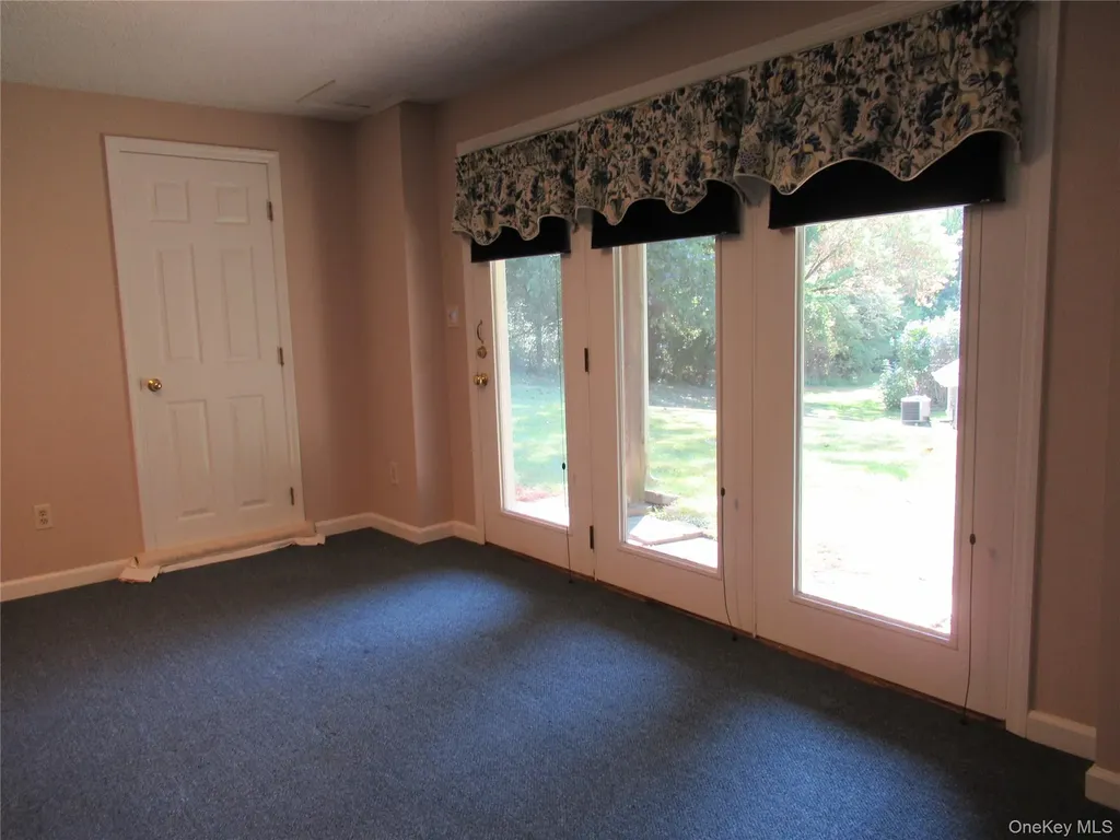 23 Juniper Lane Pawling NY 12564