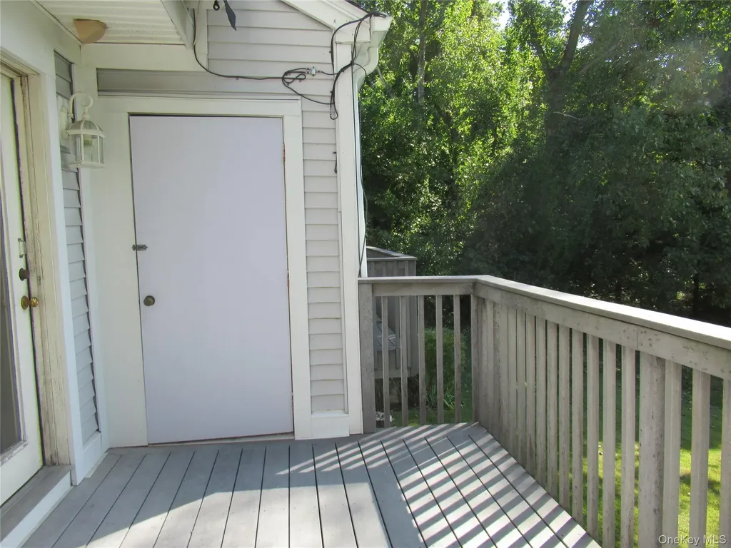 23 Juniper Lane Pawling NY 12564