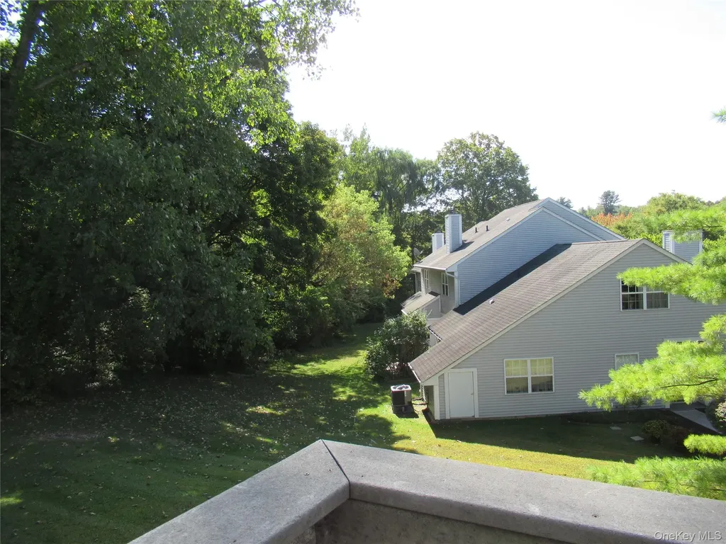 23 Juniper Lane Pawling NY 12564