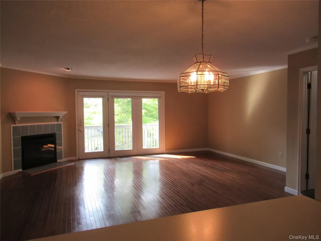 23 Juniper Lane Pawling NY 12564
