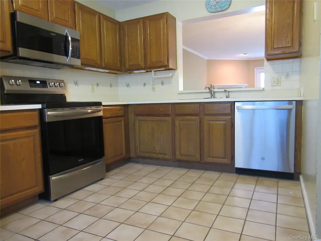 23 Juniper Lane Pawling NY 12564