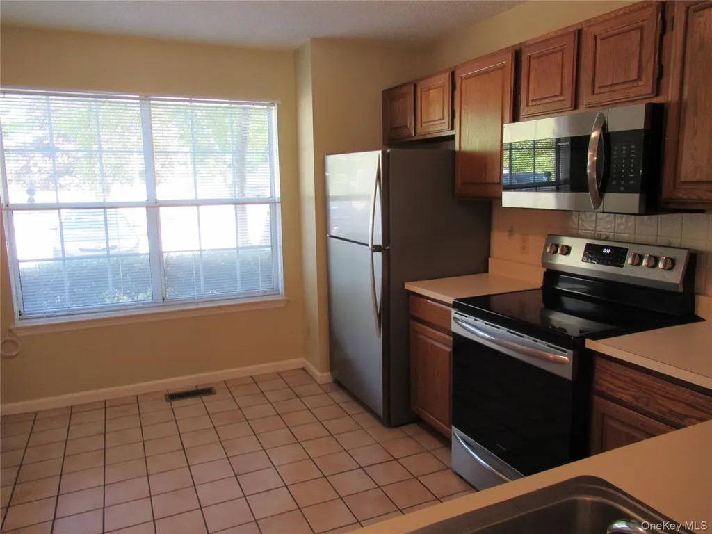 23 Juniper Lane Pawling NY 12564