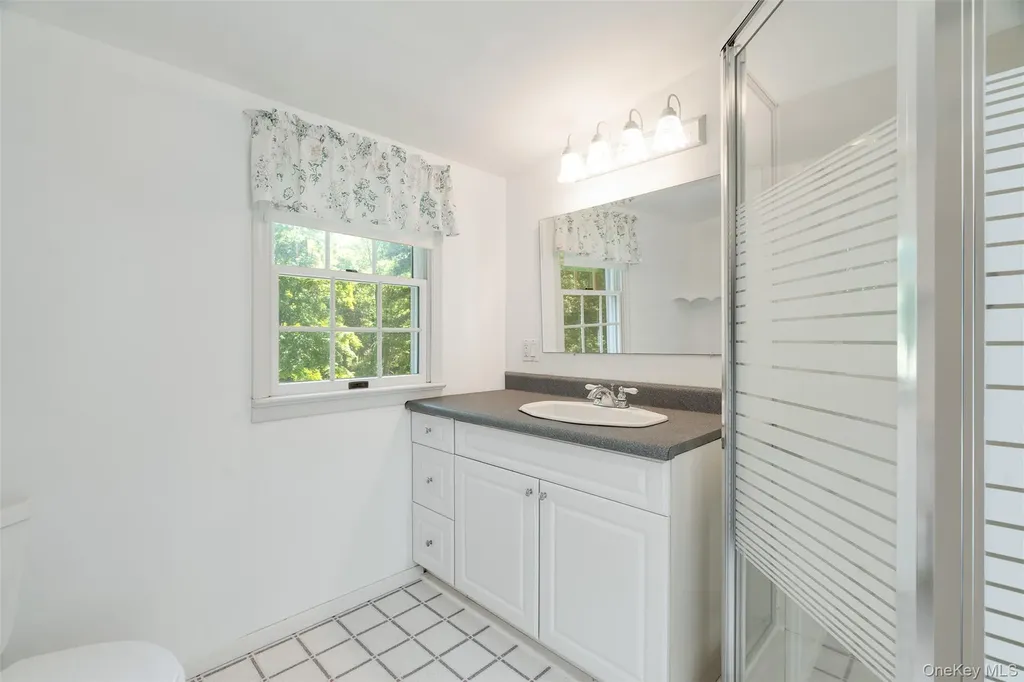 16 Reno Road Poughkeepsie NY 12603
