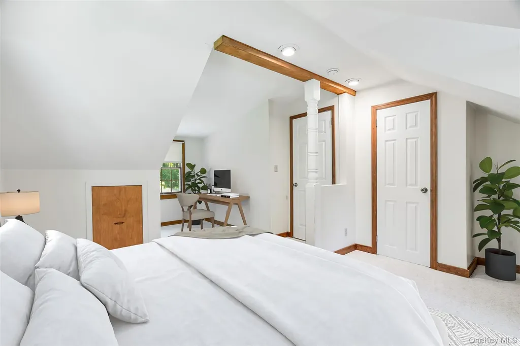 16 Reno Road Poughkeepsie NY 12603