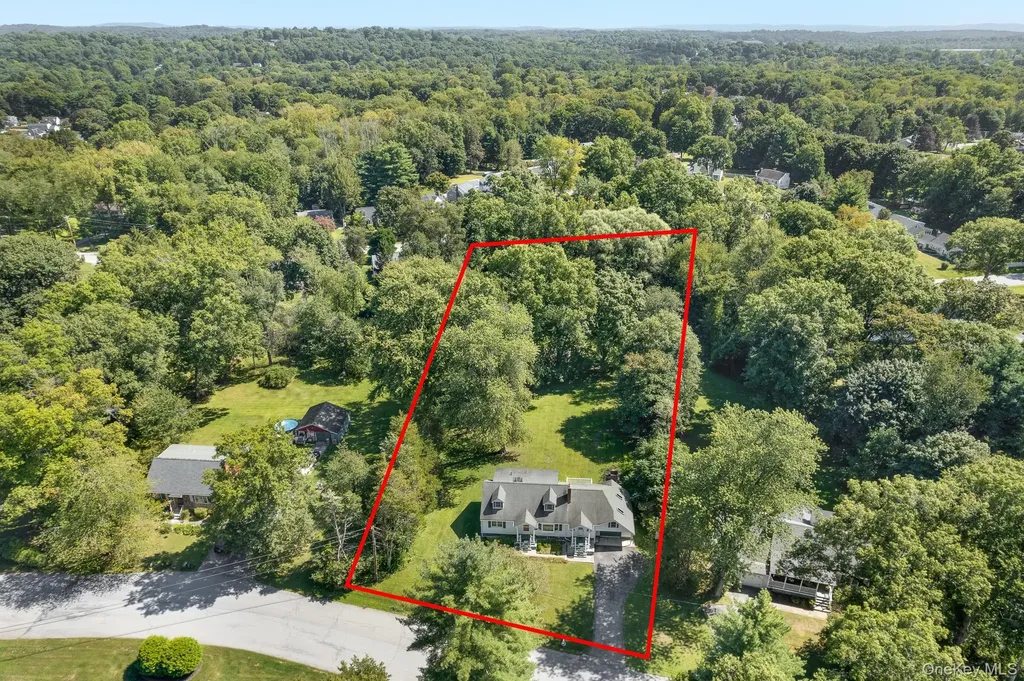 16 Reno Road Poughkeepsie NY 12603