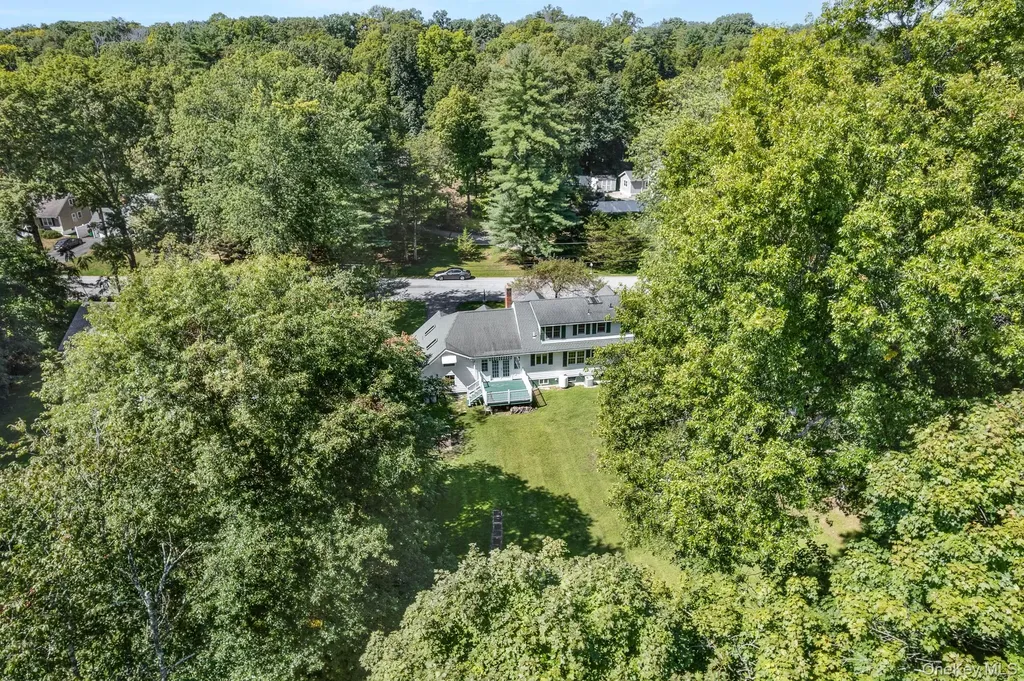 16 Reno Road Poughkeepsie NY 12603