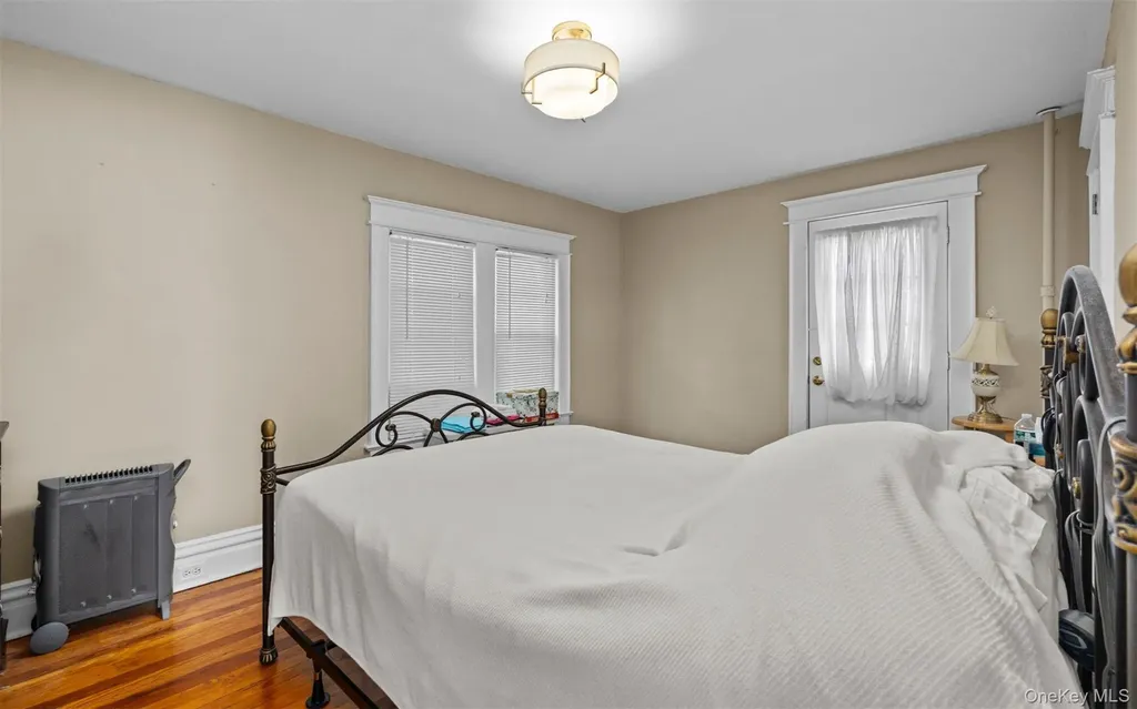 4 Malverne Avenue Malverne NY 11565
