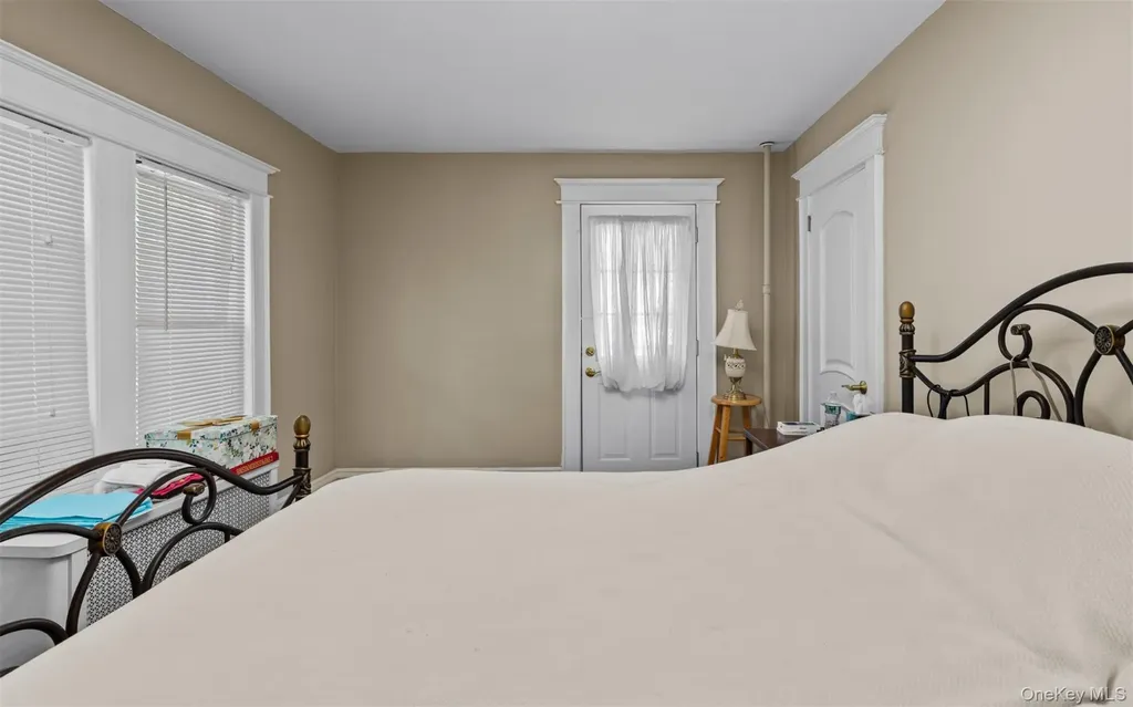 4 Malverne Avenue Malverne NY 11565