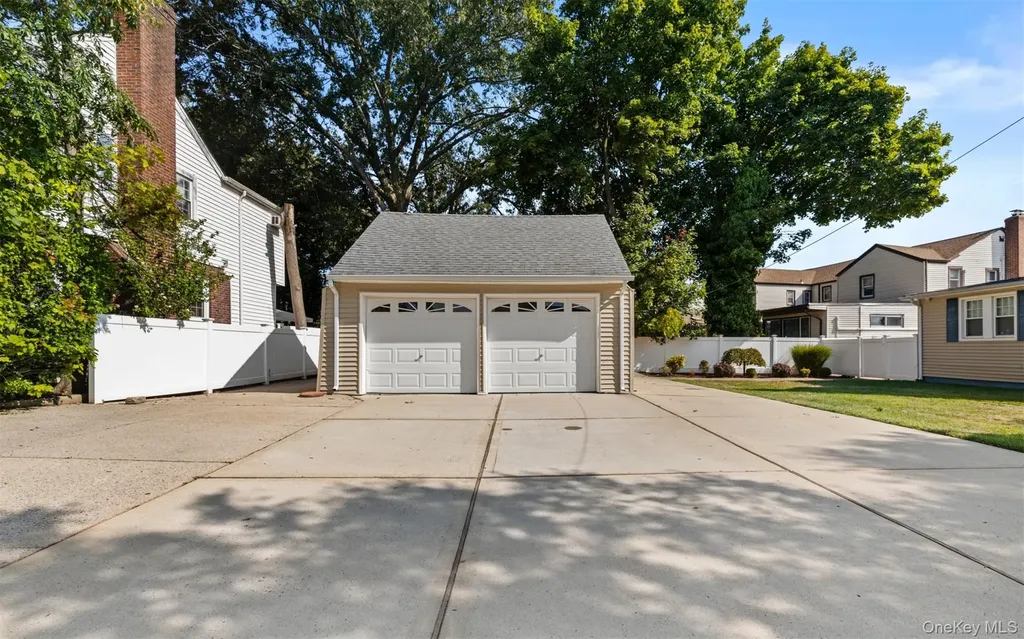 4 Malverne Avenue Malverne NY 11565
