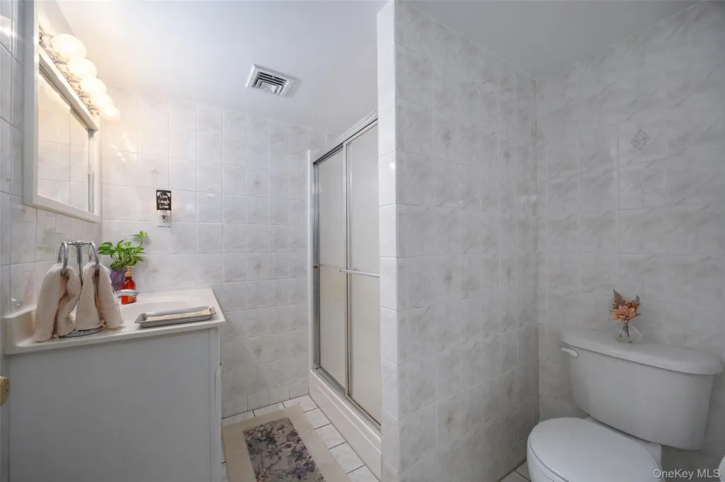 26 Hampton Road Poughkeepsie NY 12603