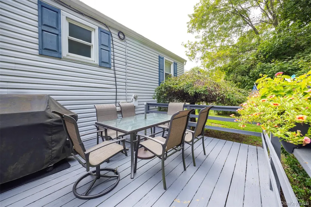 26 Hampton Road Poughkeepsie NY 12603