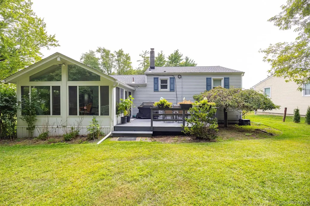 26 Hampton Road Poughkeepsie NY 12603