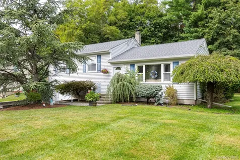26 Hampton Road Poughkeepsie NY 12603