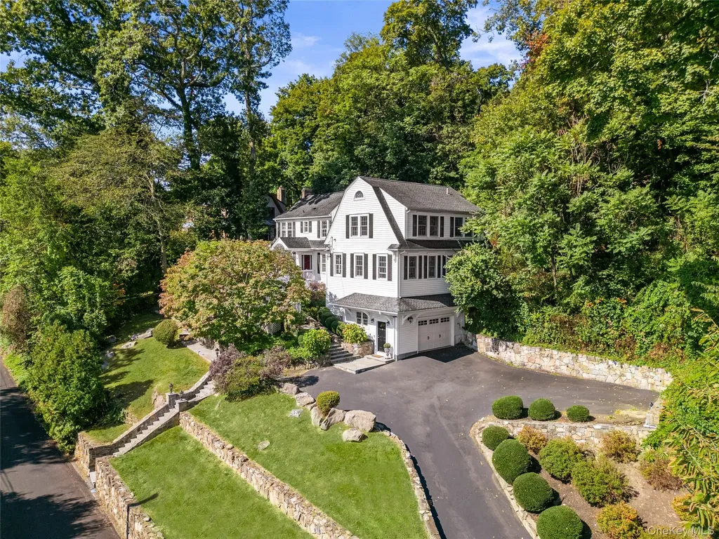 68 Mountain Road Pleasantville NY 10570