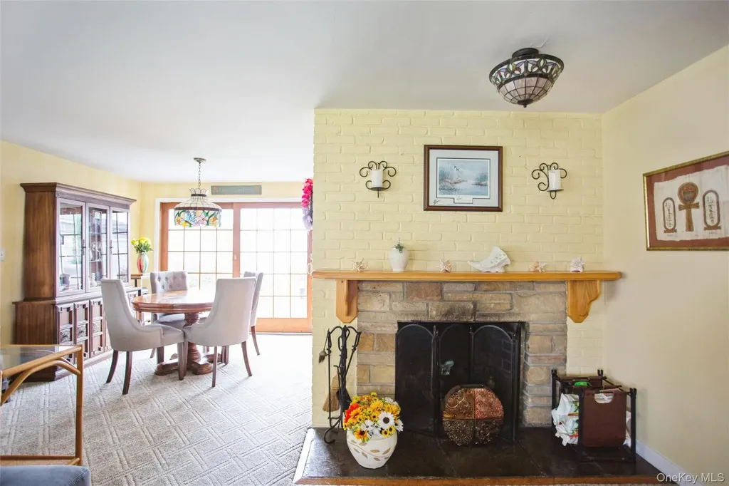 625 E Walnut Street Long Beach NY 11561
