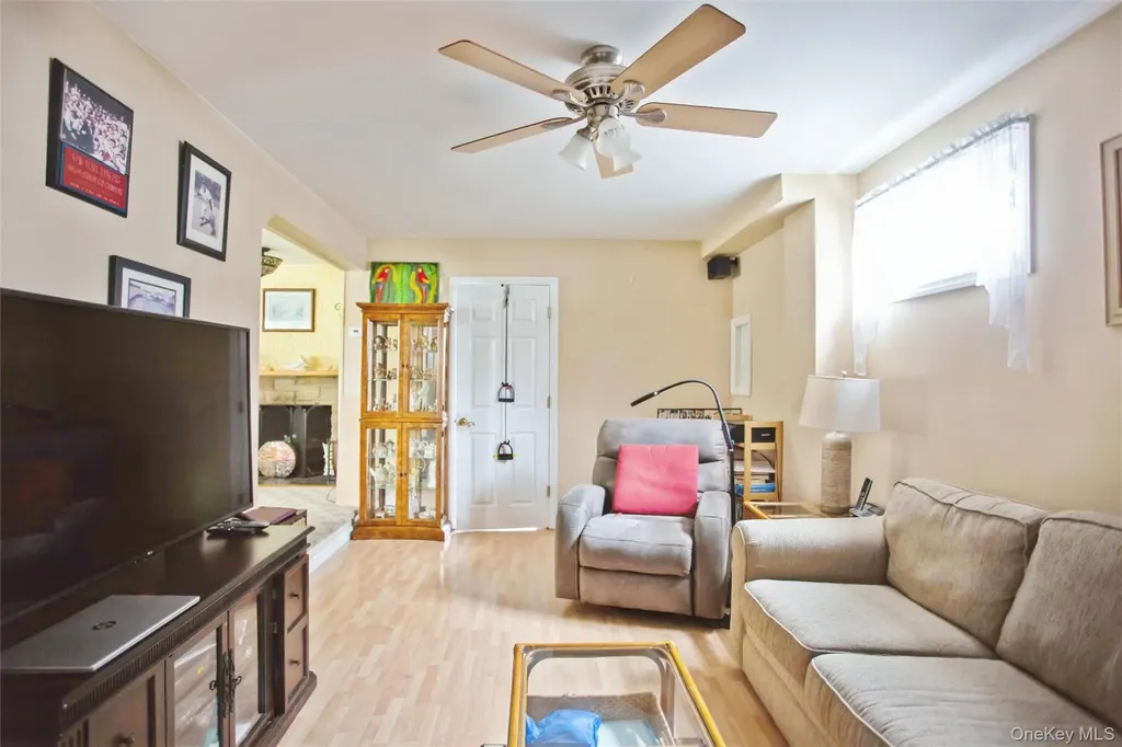 625 E Walnut Street Long Beach NY 11561