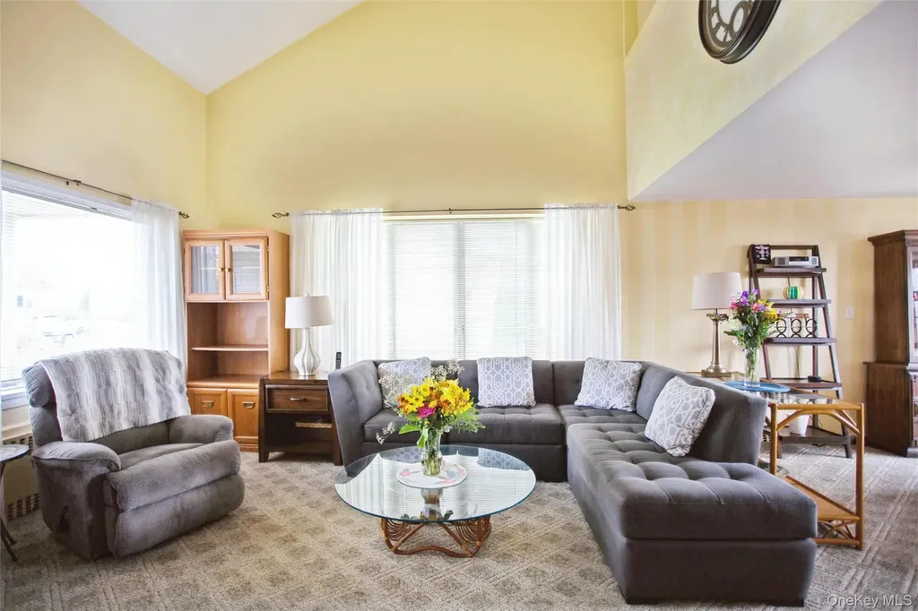 625 E Walnut Street Long Beach NY 11561