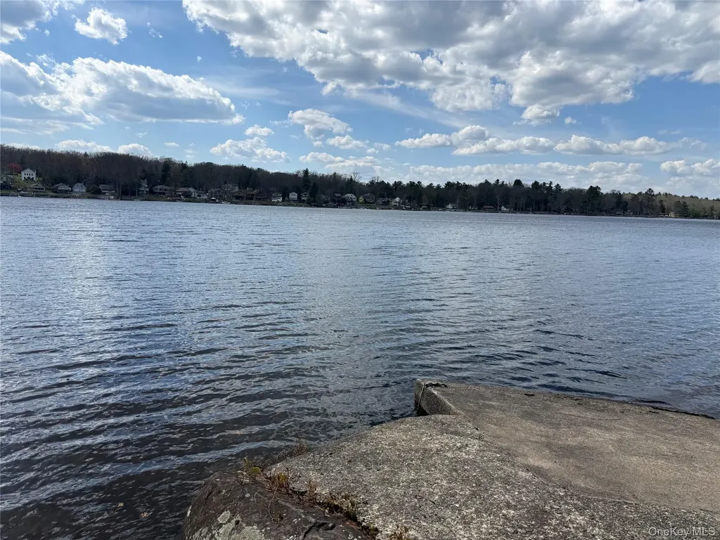 2 May Place Glen Spey NY 12737